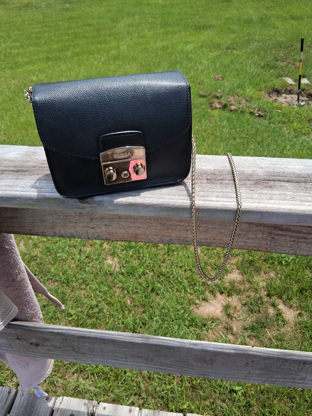 Furla Black Metropolis Mini
